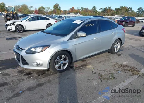 2012 Ford Focus Se z USA, uszkodzony, nr VIN 1FAHP3F24CL329169